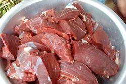 Làm thịt trâu gác bếp - Món ăn ngon nổi tiếng vùng núi Tây Bắc