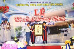 Người nặng lòng với xã hội hóa giáo dục
