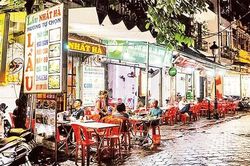 Phố ẩm thực giữa lòng Hà Nội