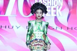 Hoa hậu Đỗ Mỹ Linh hóa Mỵ Châu kiều diễm