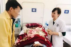 Nam thanh niên mù mắt do gặp tai nạn trong lúc đốt vàng mã