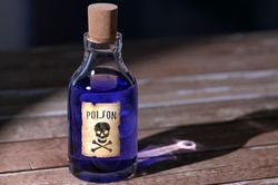 Tử hình người cha ép 2 con uống thuốc trừ sâu