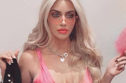 Kim Kardashian hóa trang thành luật sư bốc lửa