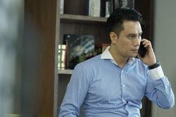 Việt Anh xin lỗi đạo diễn Khải Hưng