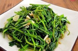 Rau lang xào tỏi: Món ngon đầu đông, thuốc quý cho cả nhà