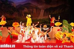 Công diễn vở kịch 'Tiếng đàn Thạch Sanh' phục vụ các em thiếu nhi xứ Thanh