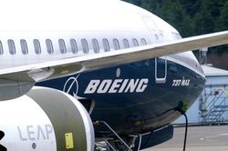 Boeing lại đối diện khó khăn