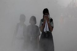 Không khí ô nhiễm mức kỷ lục, học sinh New Delhi được nghỉ học