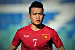 Tiền vệ Hoàng Thịnh muốn đánh bại Chanathip