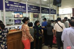 Lúng túng vì hàng loạt vướng mắc trong khám, chữa bệnh bảo hiểm y tế