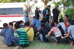 19 người đàn ông Myanmar bị bắt giữ do nhập cảnh bất hợp pháp