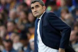 Barca thua muối mặt, Valverde không chịu từ chức, bị CĐV chỉ trích thậm tệ