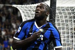 Romelu Lukaku phong độ ấn tượng trong màu áo Inter, MU có tiếc nuối