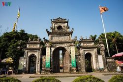 Thăm chùa Chuông - 'đệ nhất danh thắng' của Hưng Yên