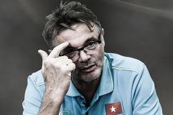 HLV Troussier: 'U19 Việt Nam sẵn sàng 100% để ra quân'