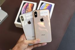 Tham rẻ, nhiều người mắc lừa trò bán iPhone 1978 ở VN