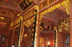 Bố chồng Tăng Thanh Hà chi trăm tỷ xây biệt thự dát vàng 'khủng' cỡ nào?