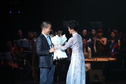 Từ Bà tôi đến Cắt tiền duyên