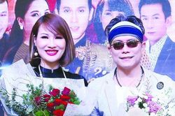 Người đàn bà 'không danh phận' bên Jimmii Nguyễn gần 2 thập kỉ: Đẻ 3 con nhưng chưa được gọi là vợ - chồng