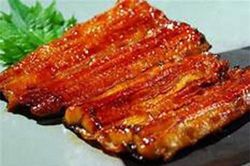 Clip: Thử sức với lươn nướng Hàn Quốc thơm ngon đến từng thớ thịt