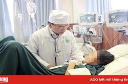 Cứu sống 2 học sinh Trường THPT chuyên Thoại Ngọc Hầu bị đuối nước