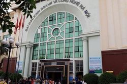 Giáo trình đại học có bản đồ kèm hình lưỡi bò: Bộc lộ quy trình thẩm định lỏng lẻo