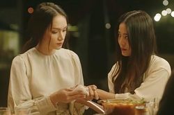 Ca khúc của Hương Giang đe dọa vị trí bản hit 'Em gì ơi'