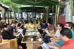 Cà phê sách: Một nét đẹp văn hóa thời nay