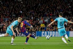 Kết quả Cúp C1 sáng nay: Barca hòa đội yếu. Chelsea và Ajax rượt đuổi ngoạn mục. Dortmund thắng ngược Inter
