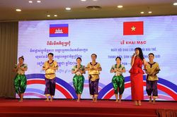 Hơn 200 nhà báo trẻ, thanh niên, sinh viên Việt Nam - Campuchia giao lưu hữu nghị