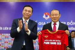 VFF giữ bí mật về doanh nghiệp đứng sau trả lương 'khủng' cho HLV Park