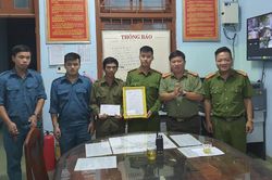 Khen thưởng thành tích truy bắt tội phạm