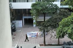 Nam sinh trường Đại học Kiến trúc rơi từ tầng cao xuống đất