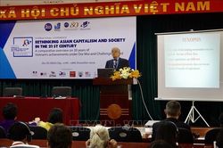 Nhìn nhận lại chủ nghĩa tư bản châu Á bằng cách tiếp cận đa ngành