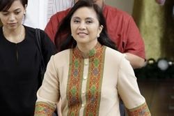 Tổng thống Duterte trao cuộc chiến chống ma túy vào tay đối thủ