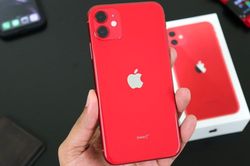 Vừa mở bán, iPhone 11 đã có hàng cũ tại Việt Nam