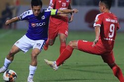 Văn Quyết 'hết cửa' giành Quả bóng vàng