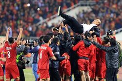 VIDEO Bóng đá Việt Nam: Ai sẽ giành AFF Awards? Trực tiếp U19 Việt Nam vs Guam