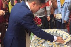 Ra mắt nhà người yêu, chàng trai nói một câu khiến ai nấy 'ngã ngửa'