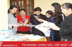 Phụ nữ Hà Tĩnh hào hứng với 'Ngày hội pháp luật'