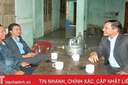 40 năm tuổi đảng, 13 năm xây dựng quỹ tín dụng trên đất nghèo
