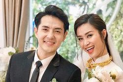 Đông Nhi nhắng nhít selfie cùng hội bạn thân trước giờ lấy chồng, cảm ơn ông trời đã cho Nhi - Thắng thấy nhau