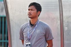 HLV U19 Thái Lan thừa nhận sai lầm sau trận thua Campuchia