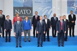 Tổng thống Pháp khiến NATO 'dậy sóng'