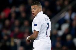 Điều khoản lạ giữa PSG và Mbappe, Real Madrid mừng thầm