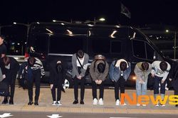 Lộ diện sau gian lận 'Produce X 101': X1 buồn bã, tắt hẳn nụ cười tại sân bay
