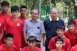 Người đưa đò thầm lặng