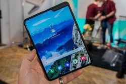 Samsung ra mắt Galaxy Fold 2 vào tháng 4/2020
