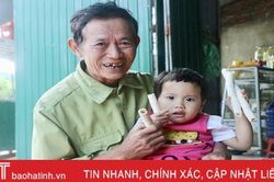 Trở về tuổi thơ với món bỏng gạo 'vừa thổi vừa ăn' ở Hà Tĩnh
