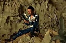 Nghiện tiểu thuyết Kim Dung, chàng trai bỏ phố lên núi 'luyện thành anh hùng'